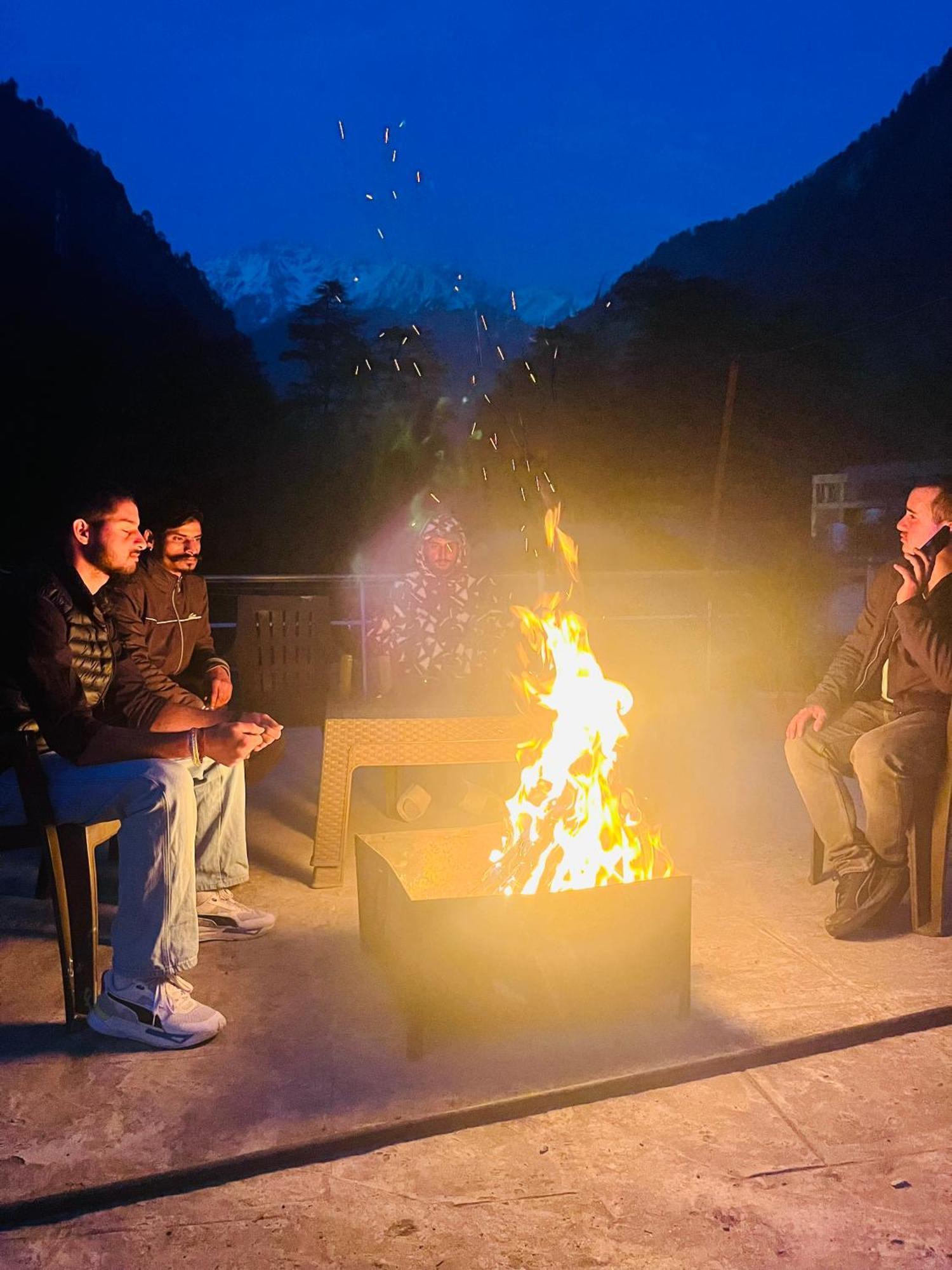Hotel Dream Valley Kasol #Near Mall Road #River View #Parking #Gaming Zone #Open Terrace #Restaurant Esterno foto